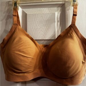 Ladies 1X Honeylove bra